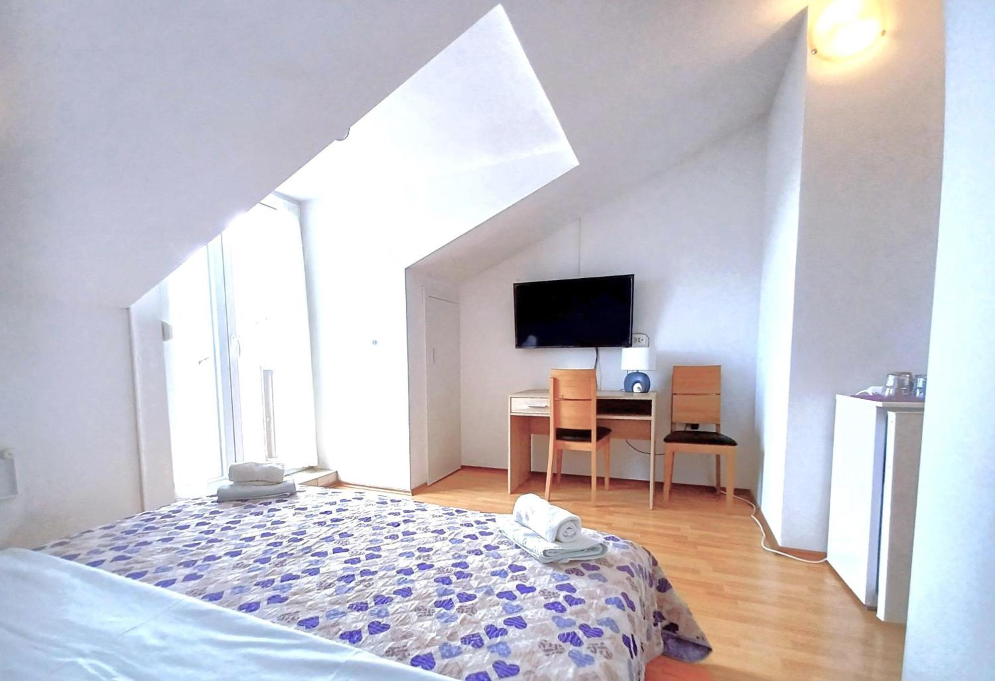 Guesthouse Cecilia مالينسكا المظهر الخارجي الصورة
