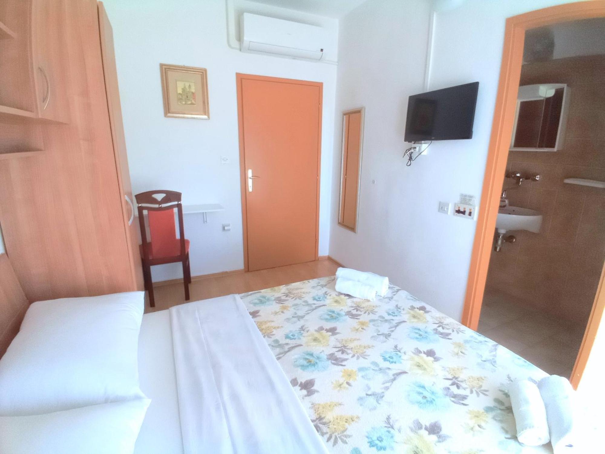 Guesthouse Cecilia مالينسكا الغرفة الصورة